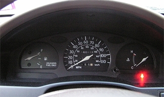 采用瞬時(shí)油耗儀，改變駕駛習(xí)慣，降低油耗